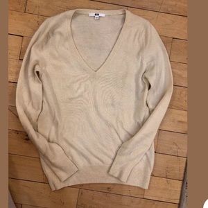 Uniqlo Cashmere V-neck Sweater Sz S